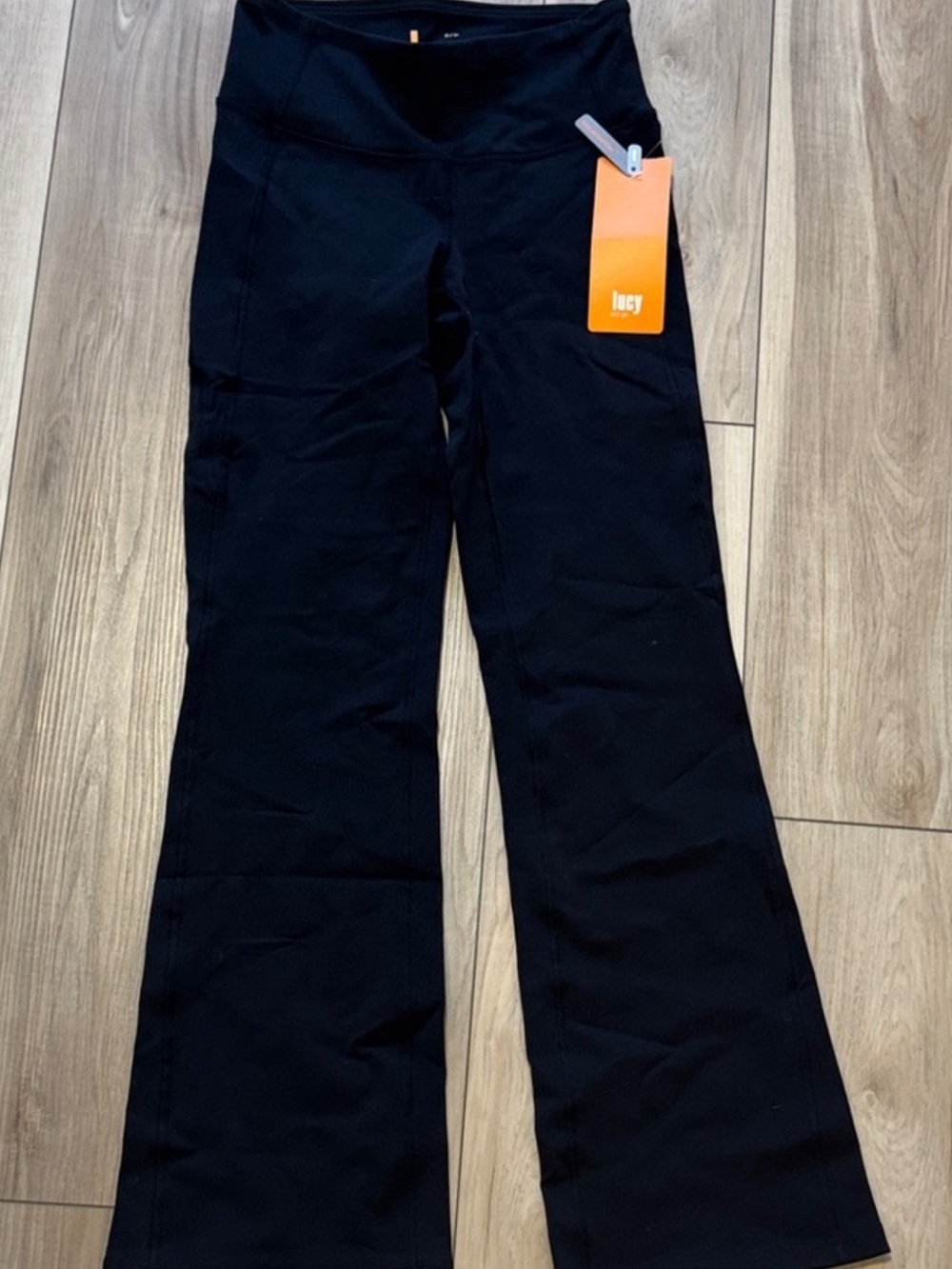 Lucy Black Flare Yoga Pants sold out everywhere! The perfect core pants. Sz. Med